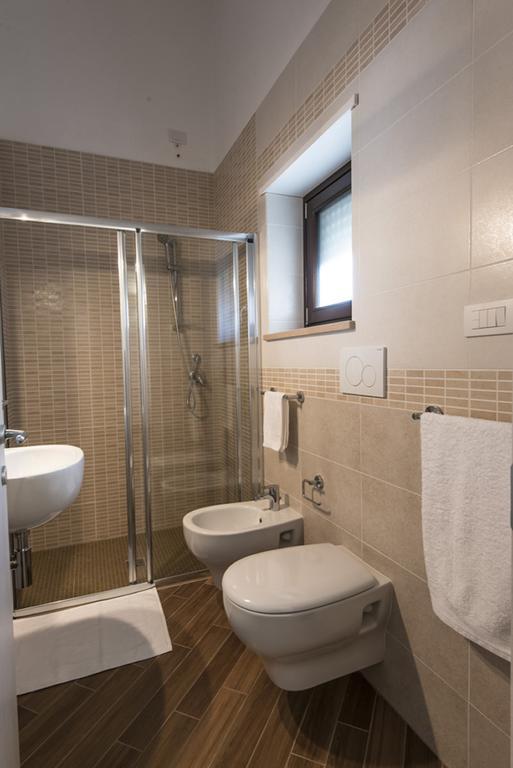 ホテル Golden House メザーニェ 部屋 写真